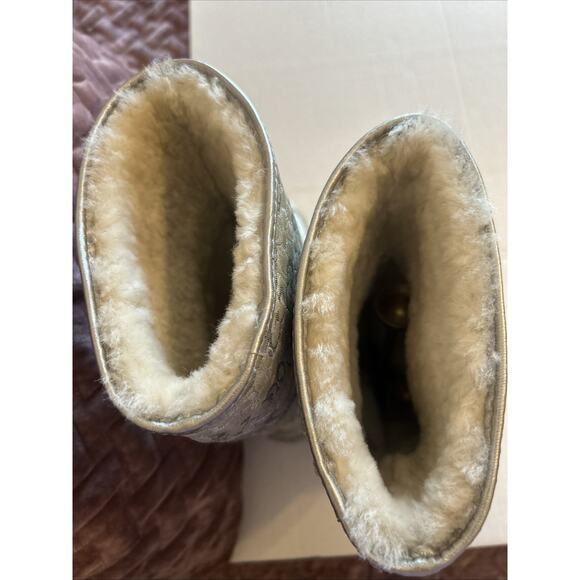 Coach Women’s Size 6B Boots Logo Silver Nikole Mid Calf Shearling Signature - Picture 6 of 16